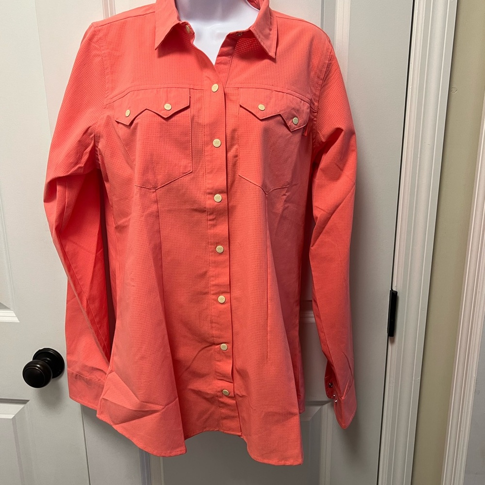 King Ranch ladies SZL snap down long/sleeved shirt NWOT, never worn polyester